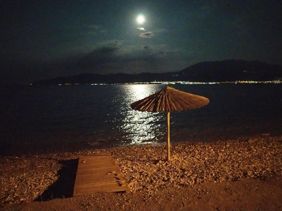 Nafpaktos Beach Apartment Номер фото