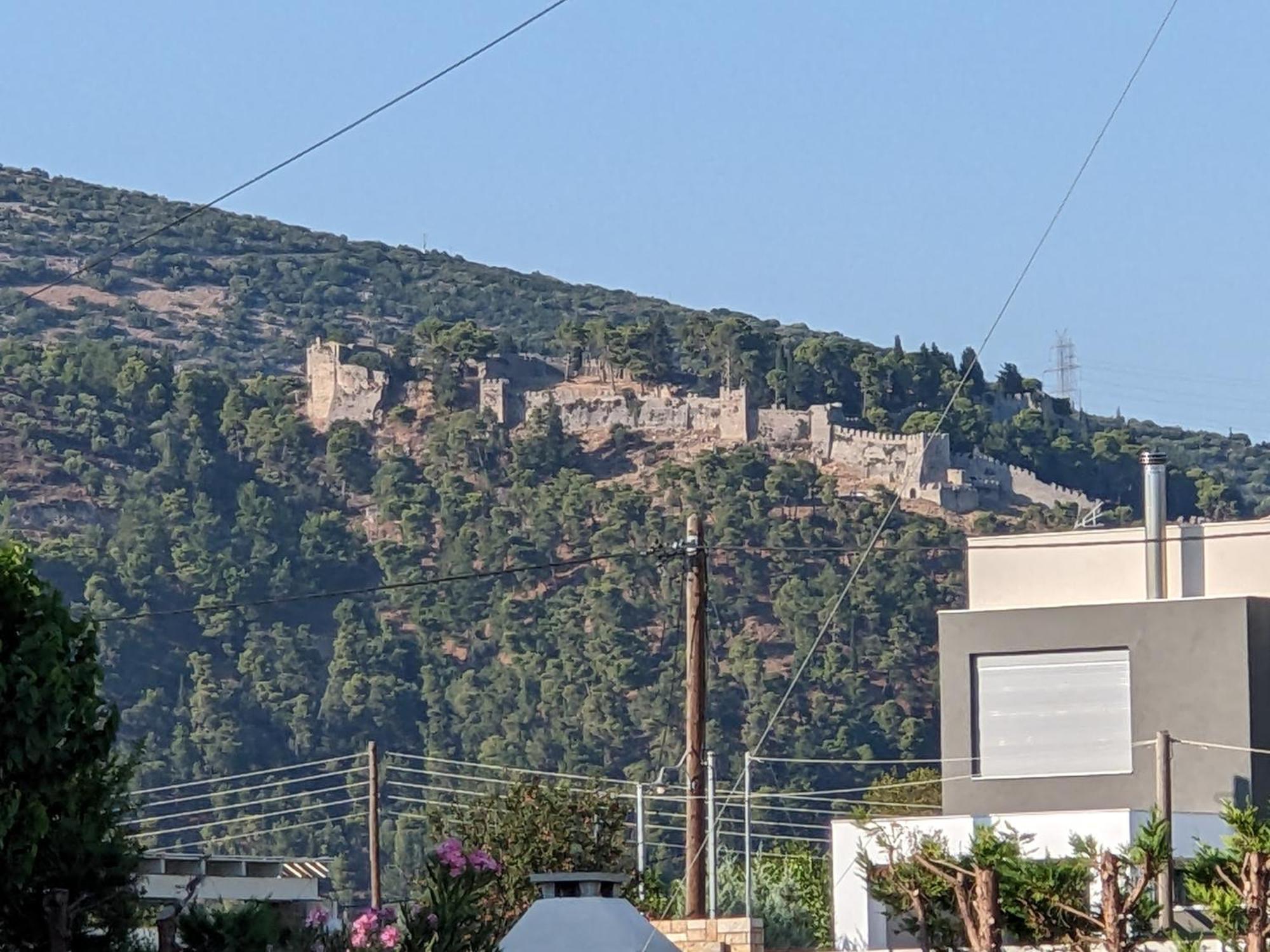 Nafpaktos Beach Apartment Экстерьер фото